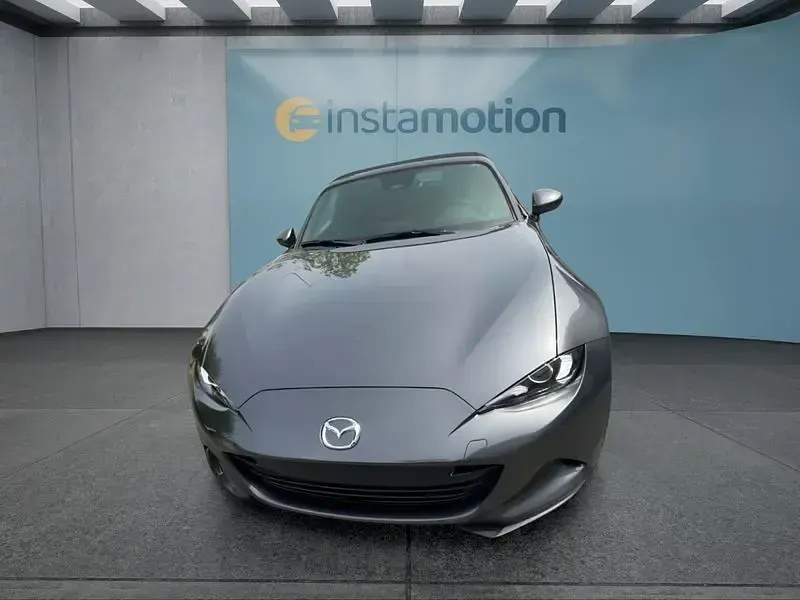 Neu Mazda MX5 132 PS (97 kW) 2026 Grau Cabrio