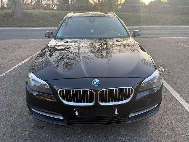 Gebraucht BMW 520 Performance 184 PS (135 kW) 2014 Schwarz Kombi