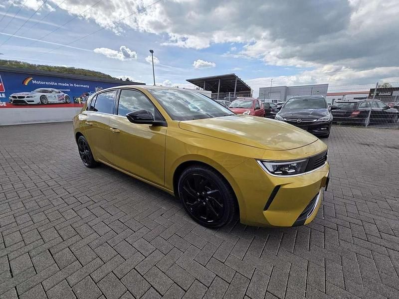 Gebraucht Opel Astra Elegance 181 PS (133 kW) 2023 Kult gelb Kombi