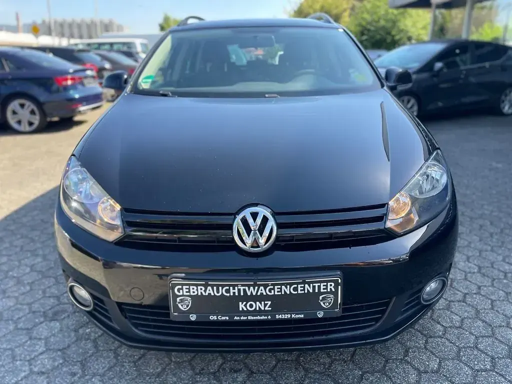Gebraucht VW Golf VI 105 PS (77 kW) 2011 Schwarz Kleinwagen