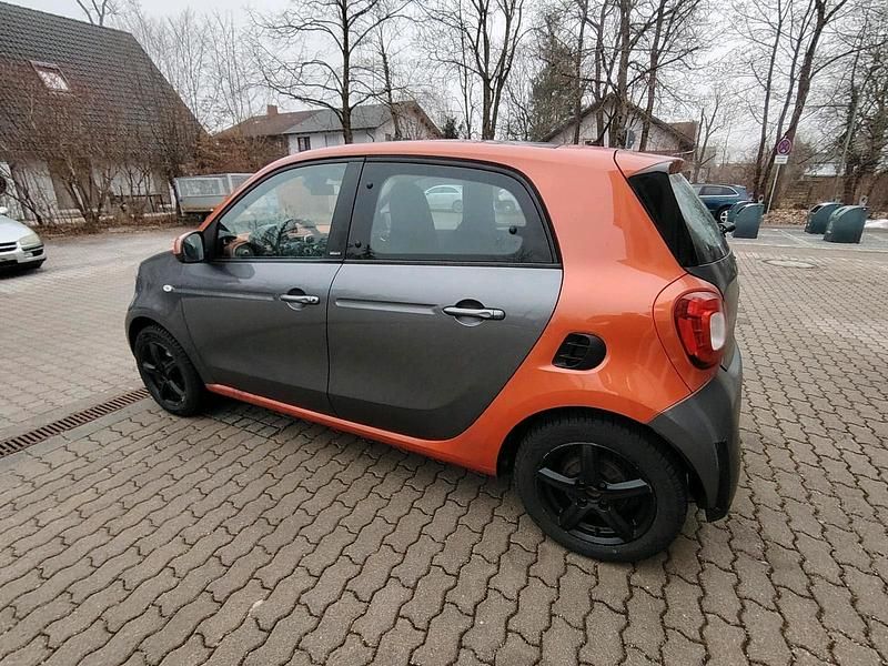 Gebraucht Smart ForFour 71 PS (52 kW) 2014 Orange Kleinwagen