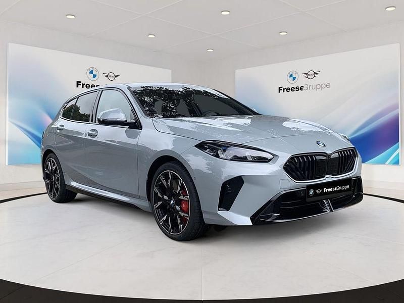 Neu BMW 120 Performance 170 PS (125 kW) 2025 Grau Kleinwagen