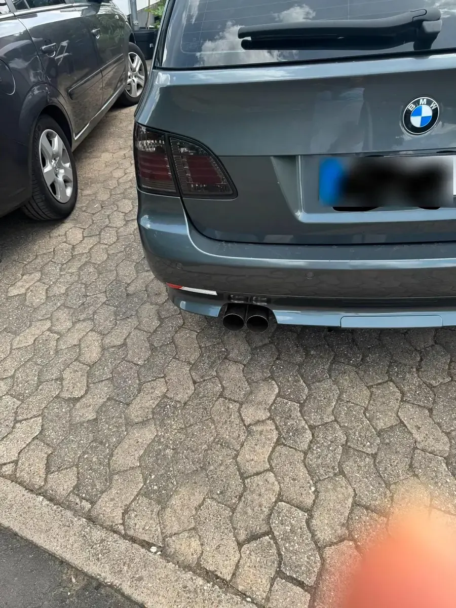 Gebraucht BMW 545 333 PS (244 kW) 2005 Grau Kombi