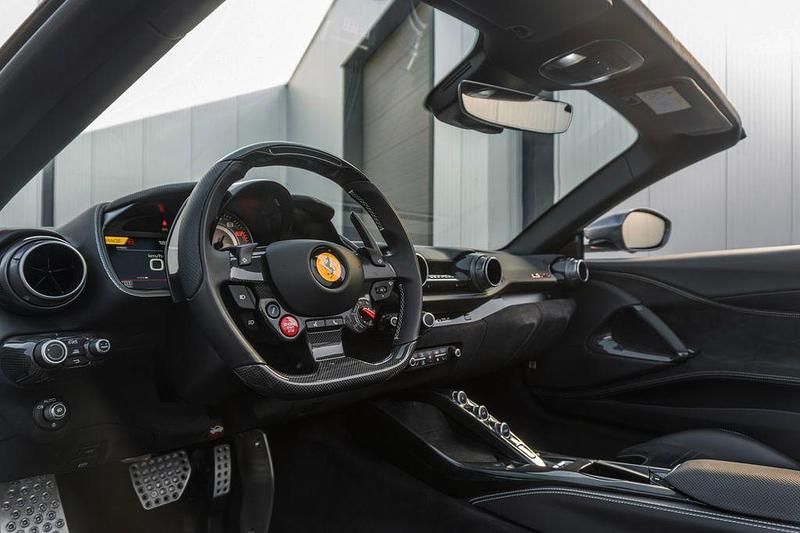 Gebraucht Ferrari 812 799 PS (587 kW) 2020 Grau Cabrio