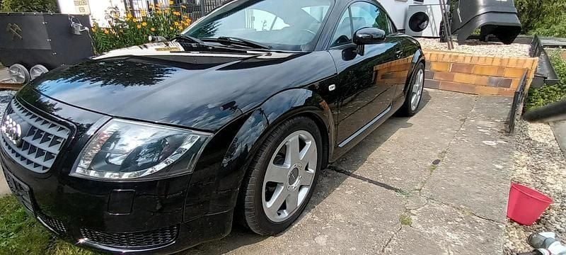 Schwarz Gebraucht 2001 Audi TT Coupé | 8.100 € (Fairer Preis) - Bild 1/4