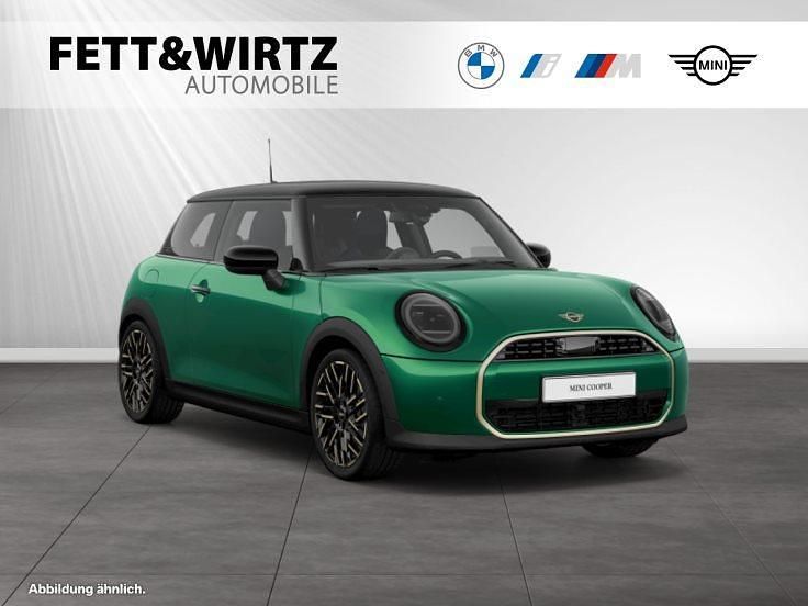 Second-hand Mini Cooper 114 kW (156 CP) 2025 Verde Hatchback
