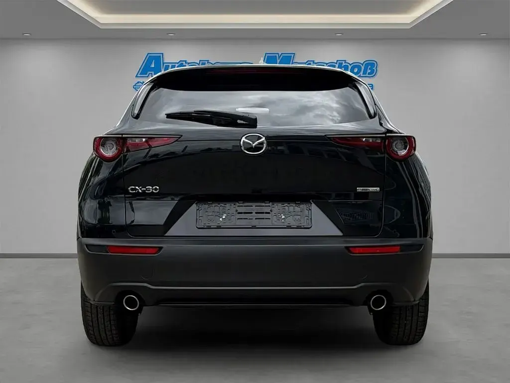 Używany Mazda CX-30 Sky 140 KM (102 kW) 2024 Czarny SUV