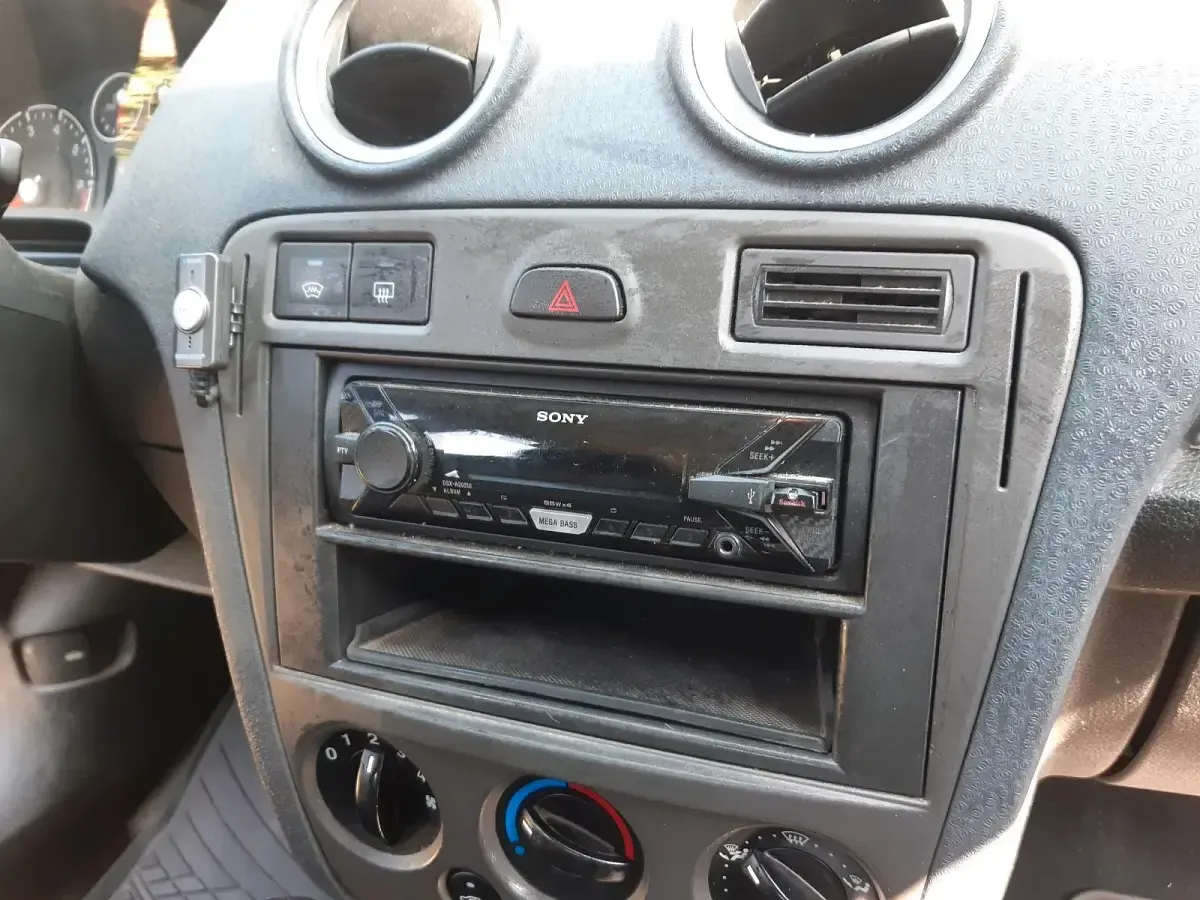 Gebraucht Ford Fusion 80 PS (58 kW) 2008 Schwarz Kleinwagen