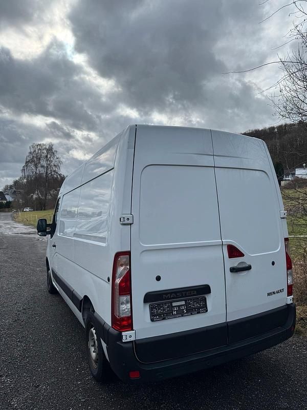 Gebraucht Renault Master 136 PS (100 kW) 2021 Weiß Van / Kleinbus