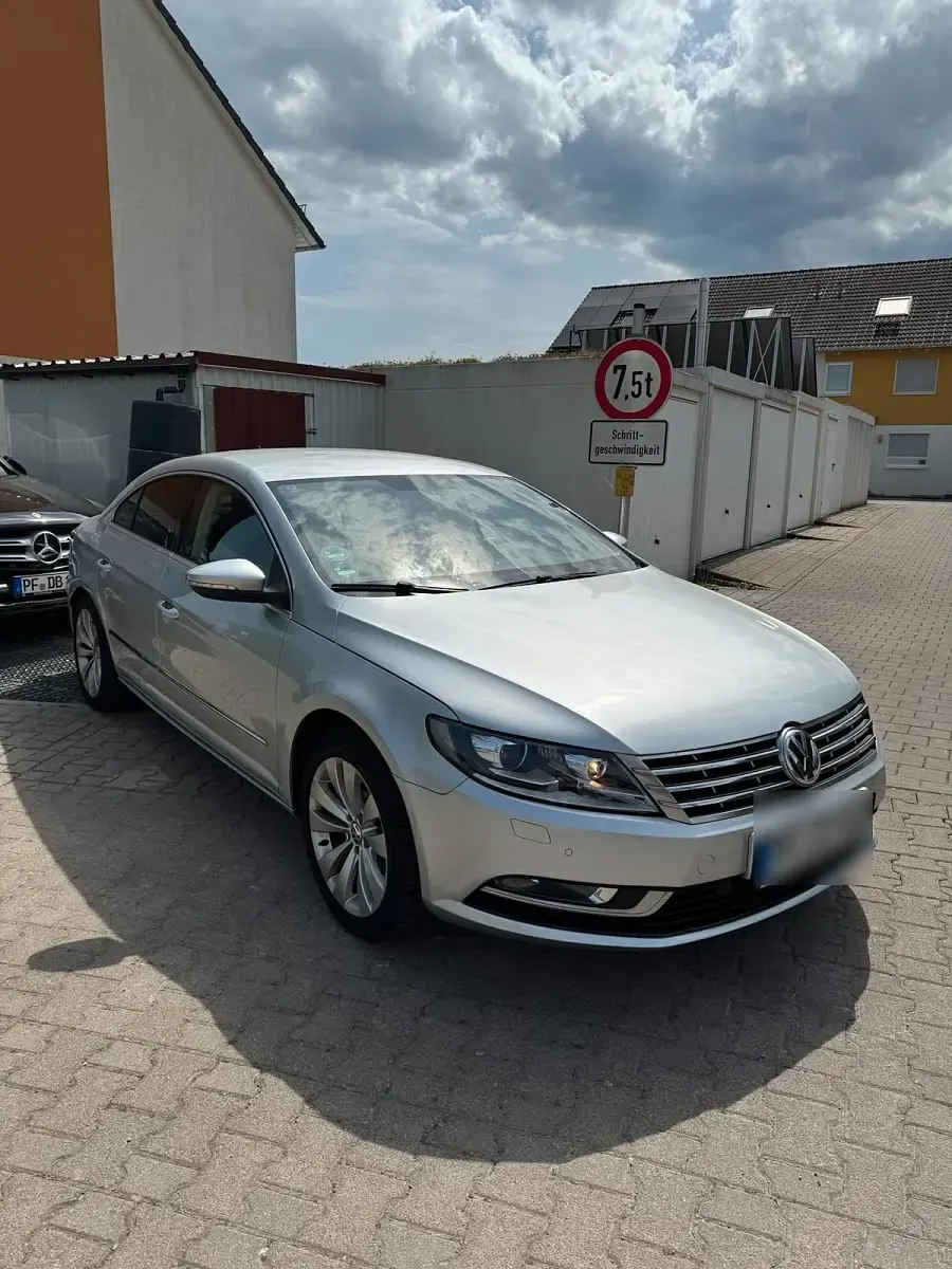 Second-hand VW CC 150 CP (110 kW) 2015 Argintiu Berlinǎ