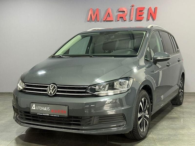 Grau Gebraucht 2021 VW Touran Van / Kleinbus | 22.999 € (Superpreis) - Bild 1/4