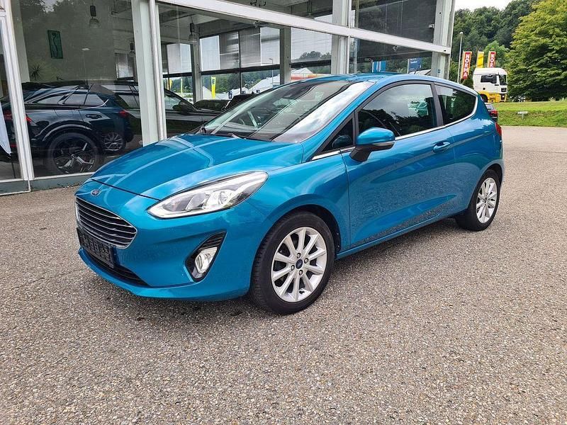 Blau Gebraucht 2017 Ford Fiesta Cool & Sound Edition Kleinwagen | 7.990 € (Guter Preis) - Bild 1/4
