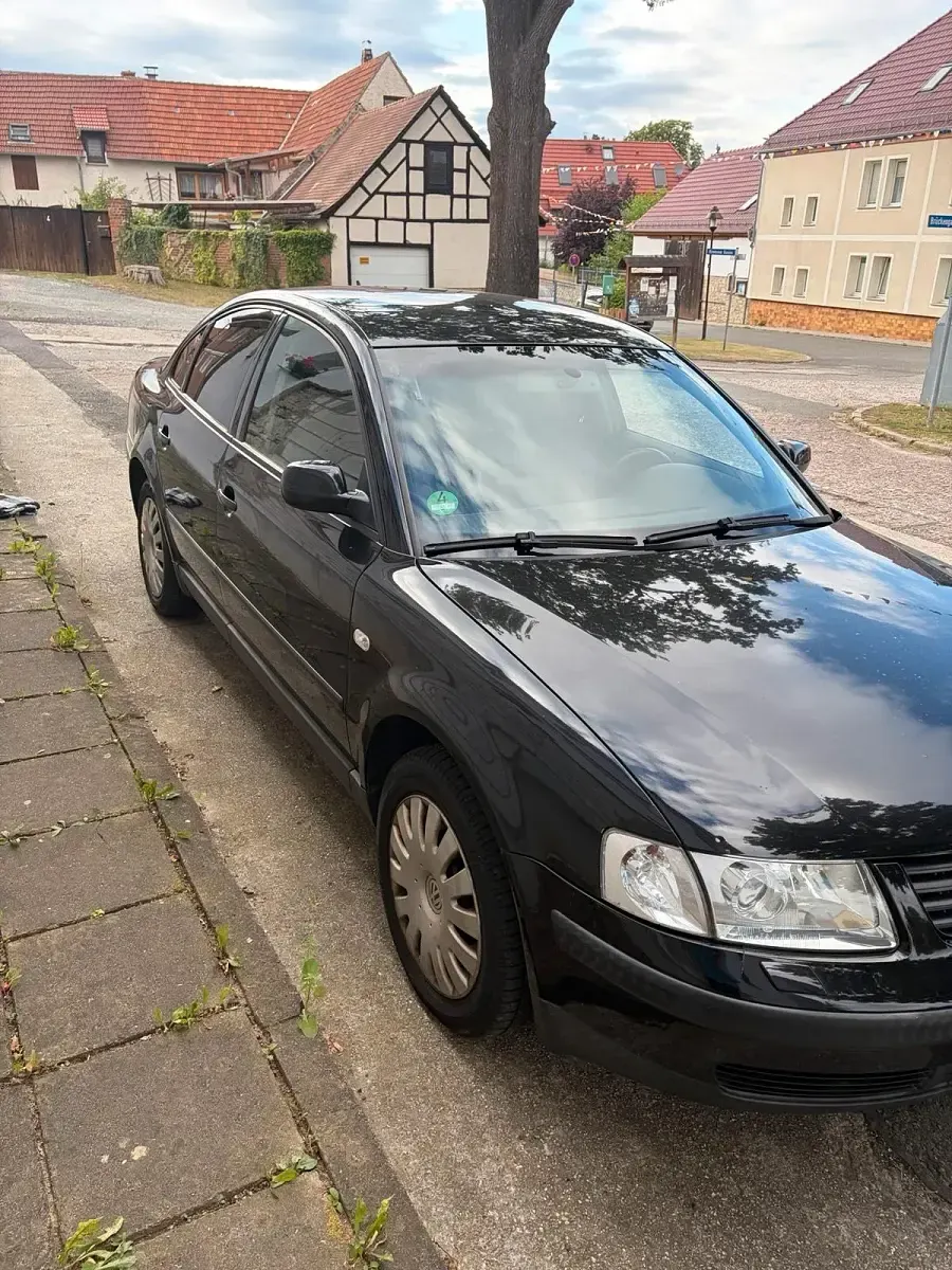 Gebraucht VW Passat 2000 Schwarz Limousine