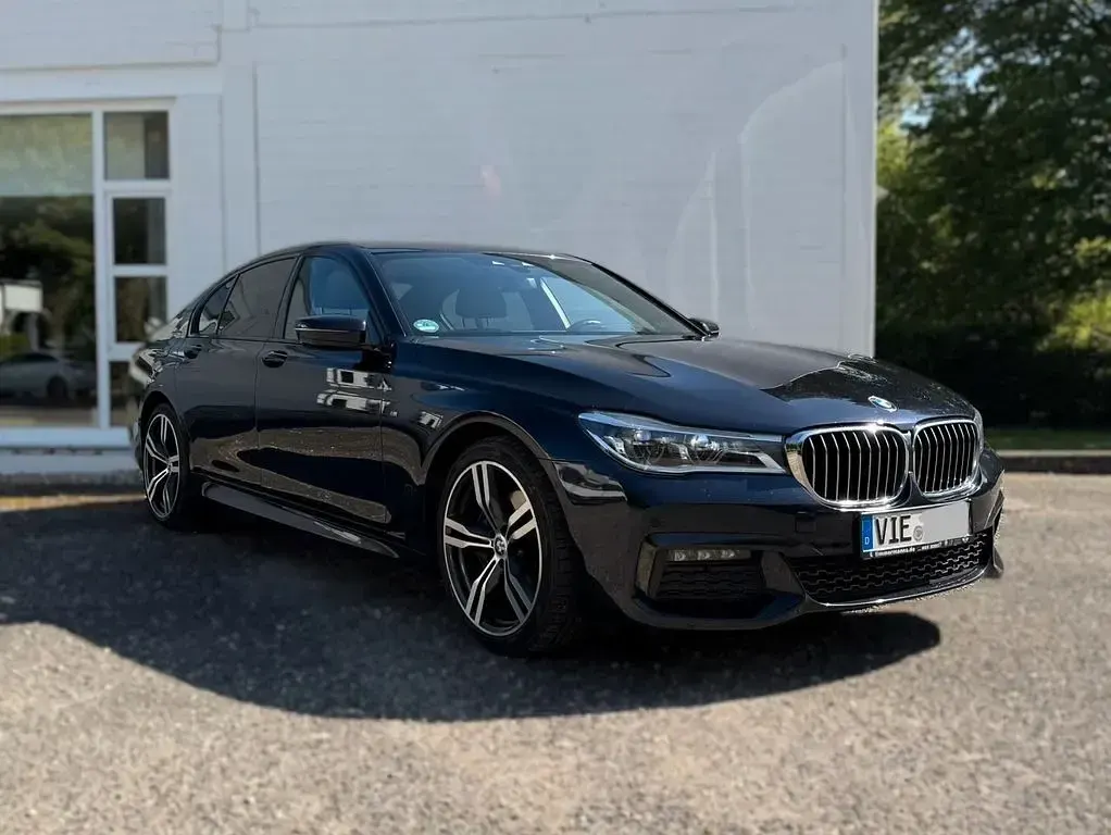 Gebraucht BMW 730 Performance 265 PS (194 kW) 2019 Schwarz Limousine