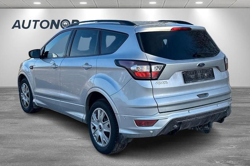 Gebraucht Ford Kuga ST-Line 120 PS (88 kW) 2018 Silber SUV