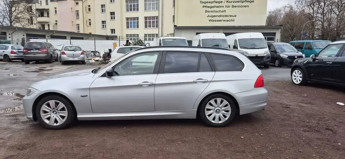 Używany BMW 320 170 KM (125 kW) 2011 Srebrny Kombi
