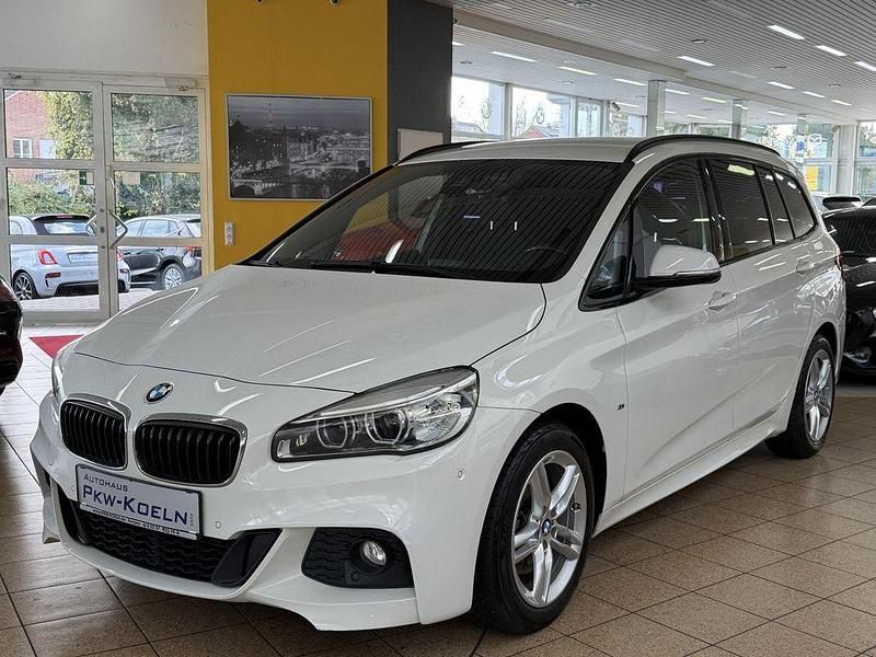 Weiß Gebraucht 2016 BMW 218 Gran Tourer M Sport Van / Kleinbus | 17.999 € (Fairer Preis) - Bild 1/4