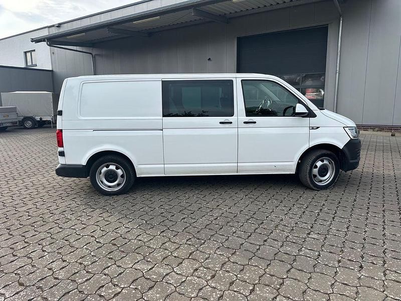 Gebraucht VW Transporter 150 PS (110 kW) 2019 Weiß Van