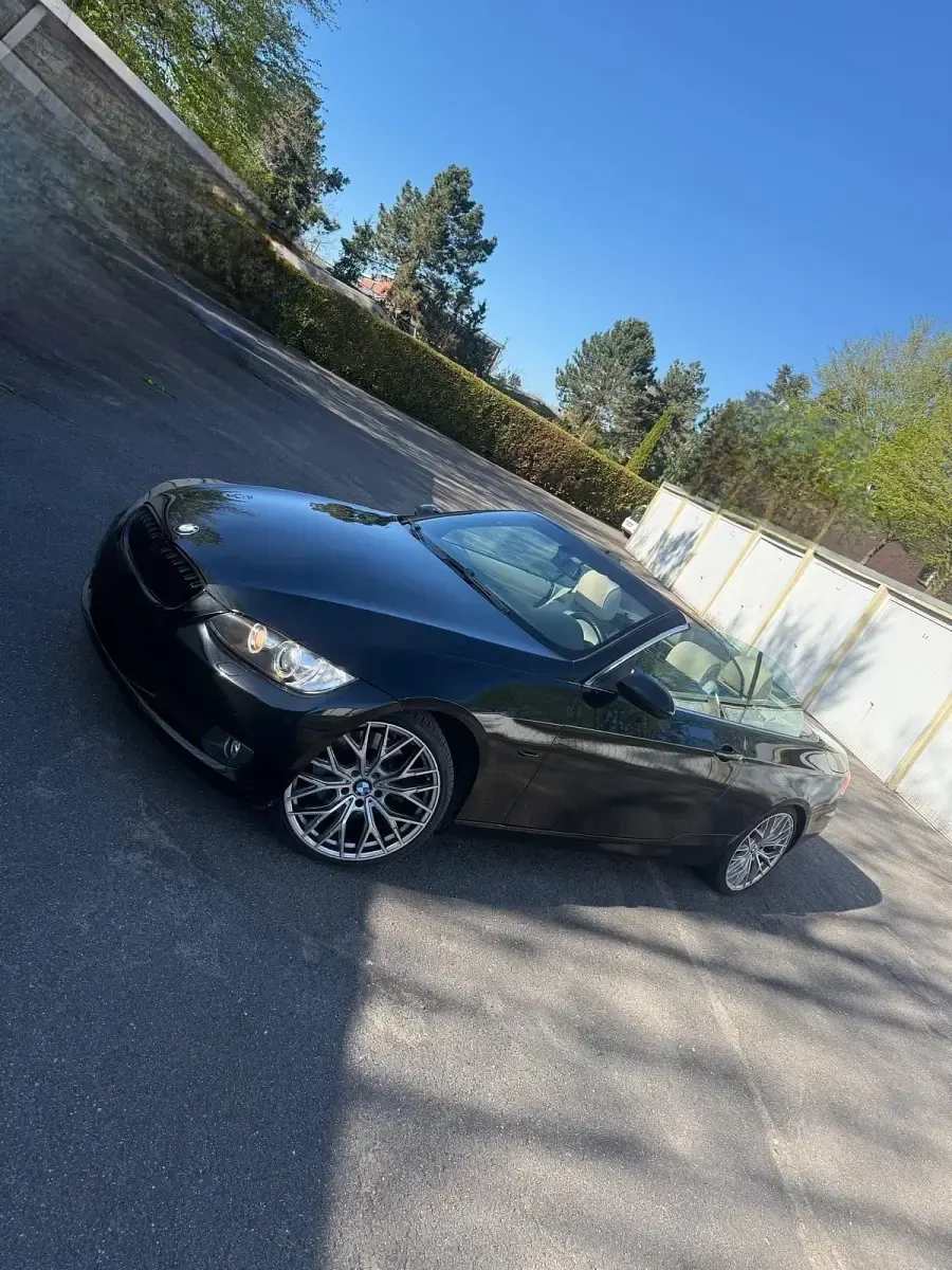 Gebraucht BMW 325 Cabriolet 218 PS (160 kW) 2008 Schwarz Cabrio