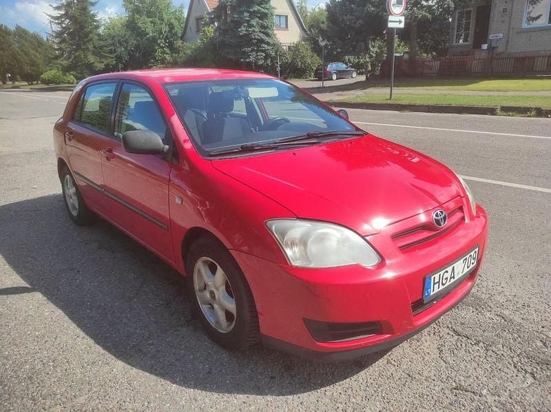 Usado Toyota Corolla 97 HP (71 kW) 2006 Vermelho Sedan