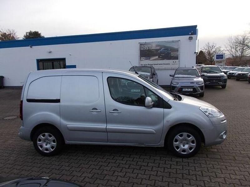 Gebraucht Peugeot Partner Avantage 90 PS (66 kW) 2015 Grau Van / Kleinbus