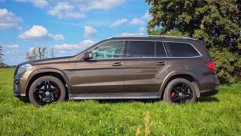 Gebraucht Mercedes GL500 AMG 435 PS (319 kW) 2014 Braun SUV