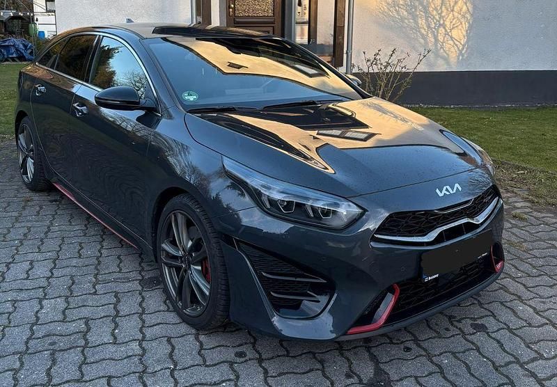 Gebraucht Kia ProCeed GT GT 204 PS (150 kW) 2022 Grau Kleinwagen