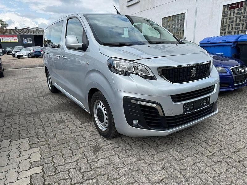 Gebraucht Peugeot Expert 116 PS (85 kW) 2017 Grau Van