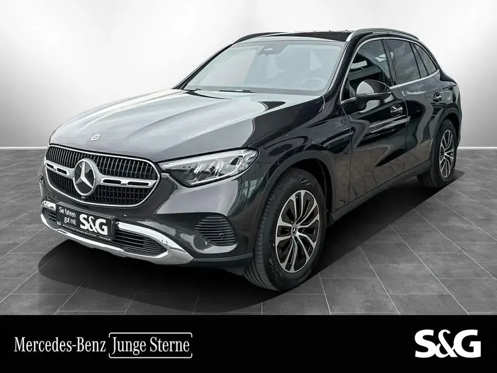 Gebraucht Mercedes GLC220 Avantgarde 197 PS (144 kW) 2025 SUV