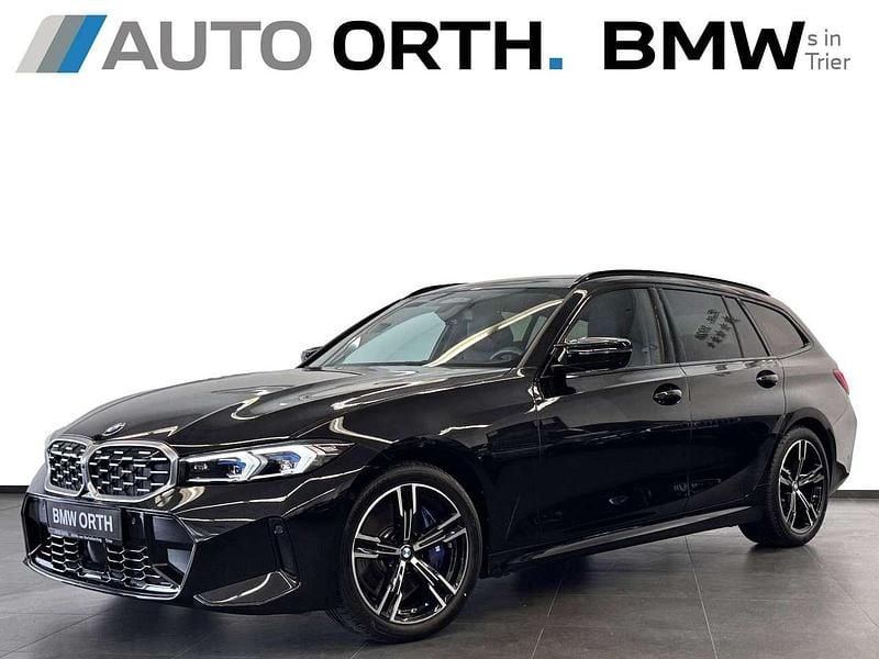 Gebraucht BMW 340 374 PS (275 kW) 2023 Saphirschwarz Kombi