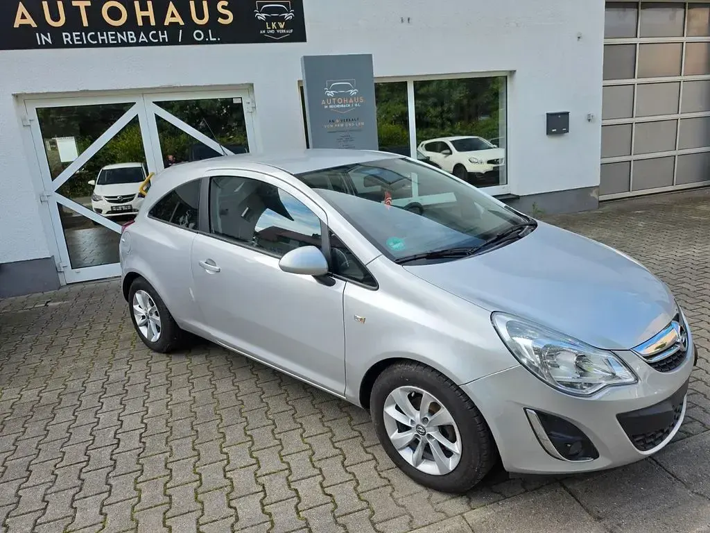 Gebraucht Opel Corsa 69 PS (50 kW) 2012 Silber Kleinwagen
