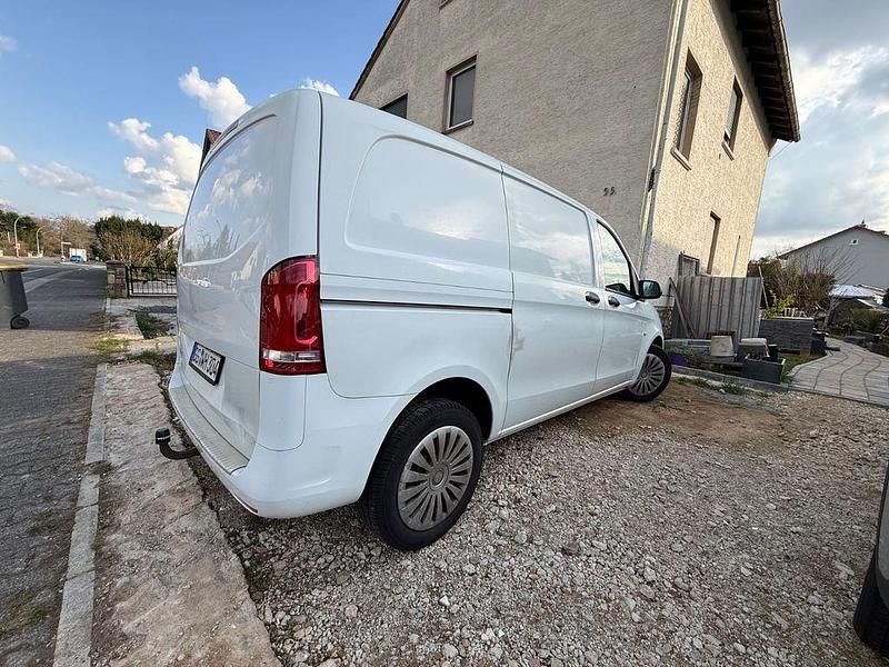 Gebraucht Mercedes Vito 190 PS (139 kW) 2015 Weiß Van