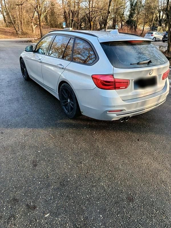 Gebraucht BMW 320 190 PS (139 kW) 2017 Silber Kombi