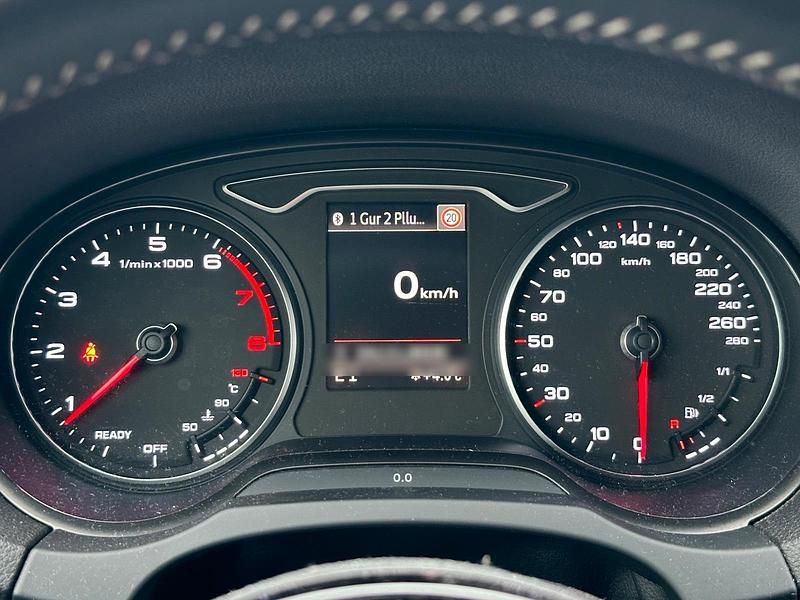 Grau Gebraucht 2015 Audi A3 Limousine | 15.500 € (Fairer Preis) - Bild 1/4