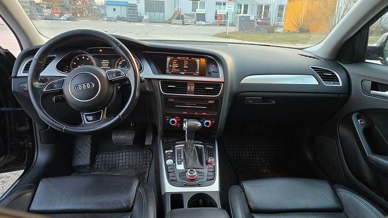 Gebraucht Audi A4 Attraction 224 PS (164 kW) 2014 Schwarz Kombi