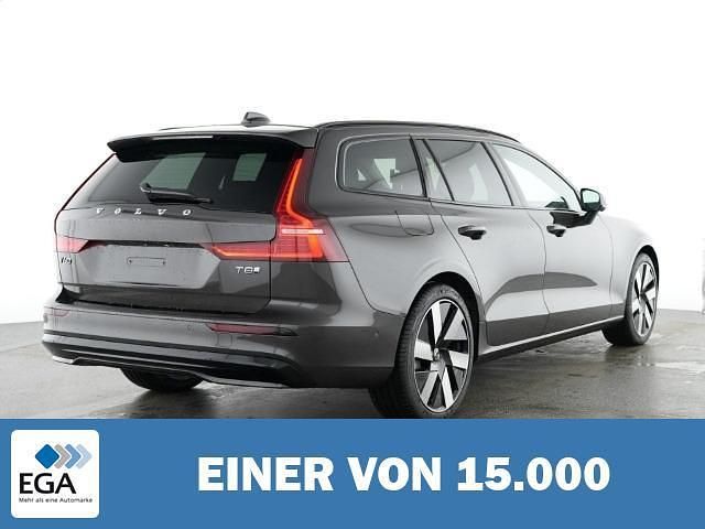 Gebraucht Volvo V60 Plus 455 PS (334 kW) 2025 Metallic Kombi