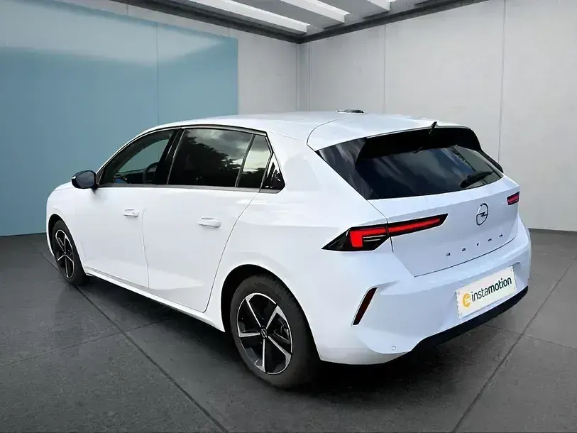Gebraucht Opel Astra 110 PS (80 kW) 2024 Weiß Kleinwagen