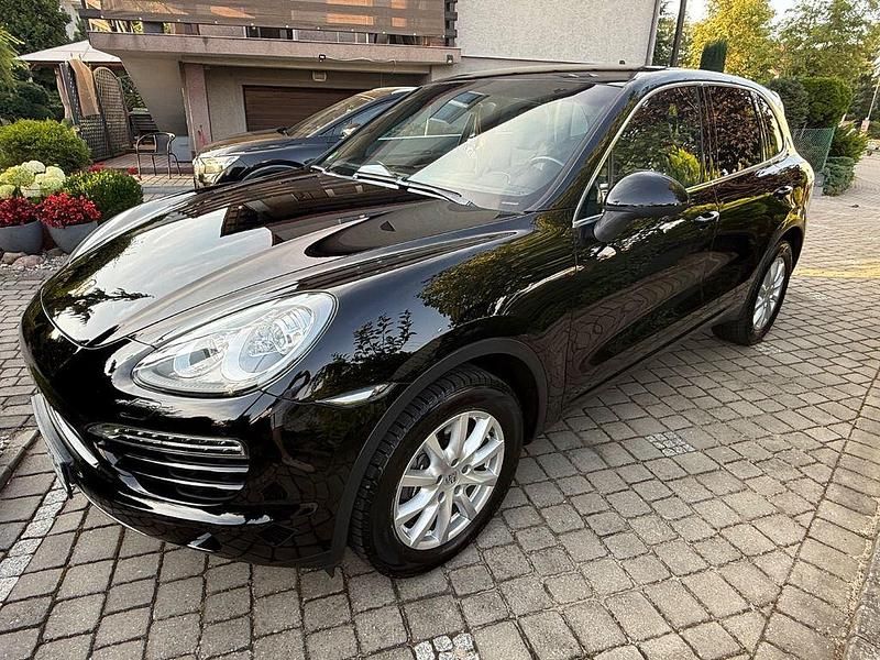 Schwarz Gebraucht 2013 Porsche Cayenne Platinum Edition SUV | 21.700 € (Superpreis) - Bild 1/4