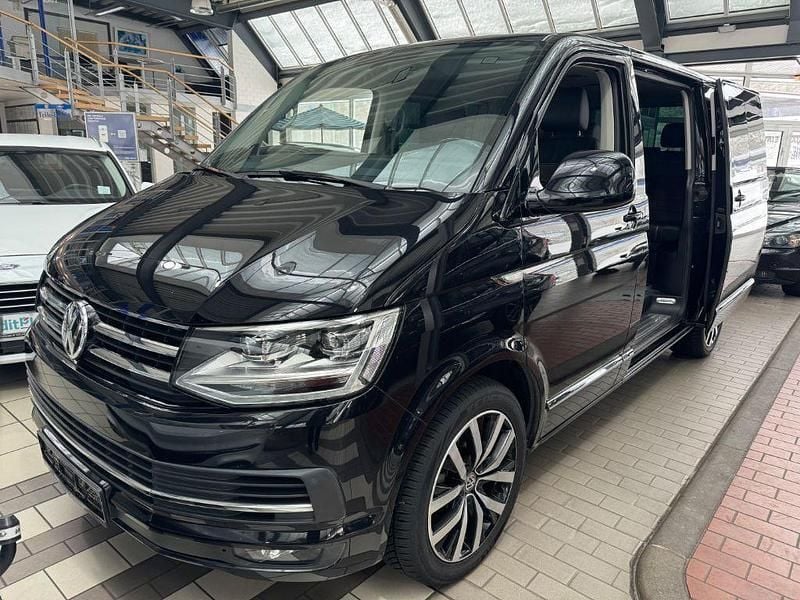 Schwarz Gebraucht 2016 VW T6 Highline Van | 34.900 € (Teuer) - Bild 1/4