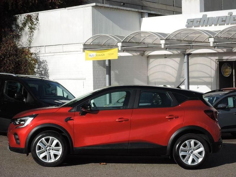 Gebraucht Renault Captur Equilibre 91 PS (66 kW) 2023 Rot SUV