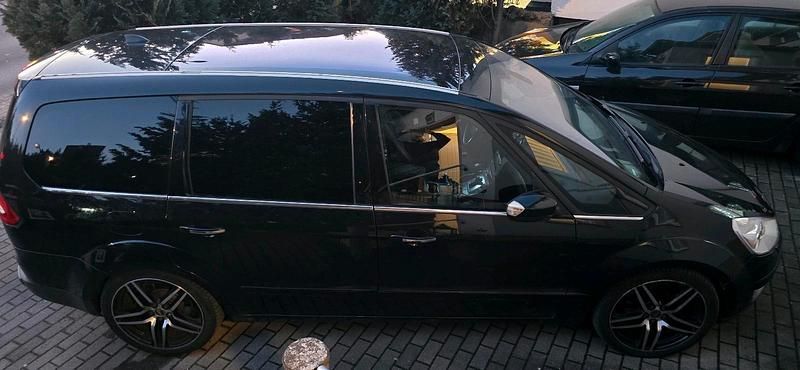 Gebraucht Ford Galaxy 150 PS (110 kW) 2010 Schwarz Van / Kleinbus