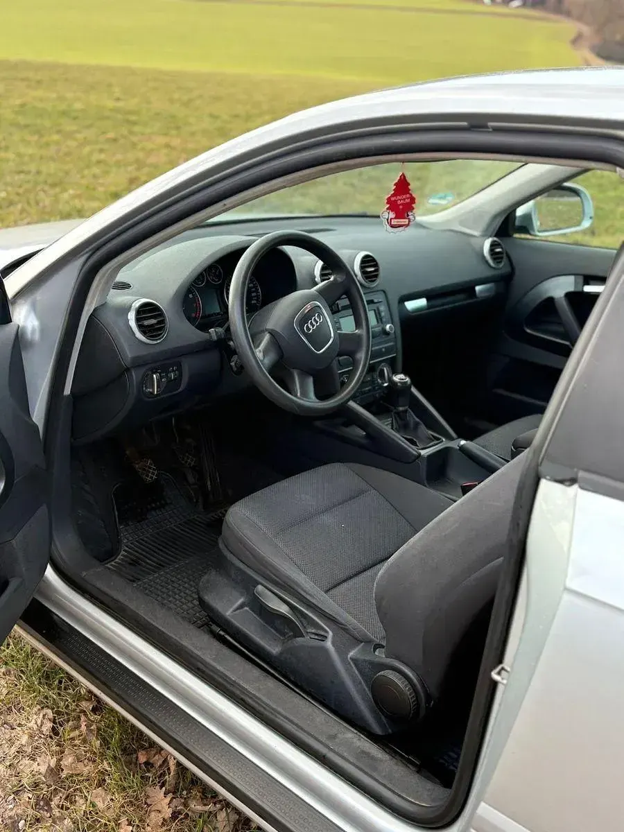 Gebraucht Audi A3 Performance 102 PS (75 kW) 2009 Silber Kleinwagen