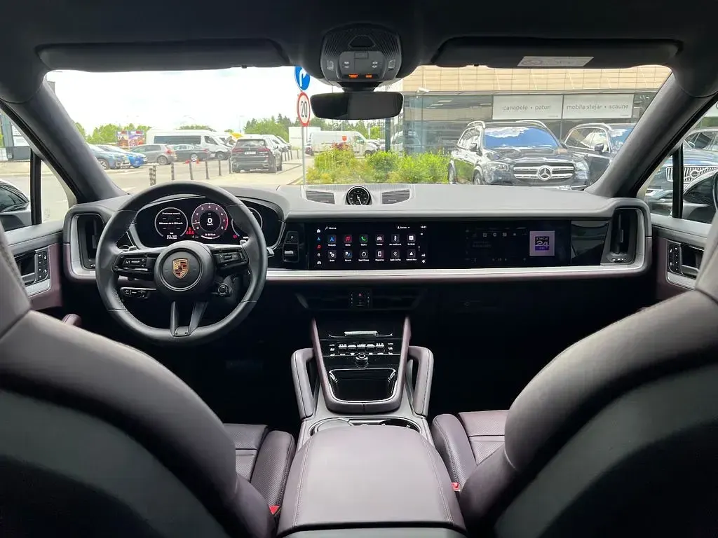 Gebraucht Porsche Cayenne 354 PS (260 kW) 2024 Schwarz SUV