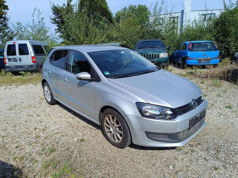 Gebraucht VW Polo Trendline 69 PS (50 kW) 2010 Silber Kleinwagen