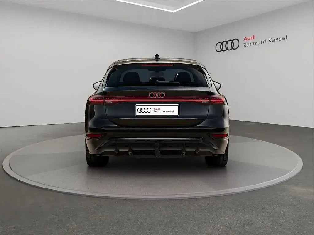 Nowe Audi A6 e-tron S-Line 269 kW (367 KM) 2026 Czarny Kombi