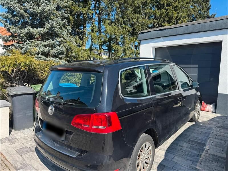 Gebraucht VW Sharan 177 PS (130 kW) 2015 Schwarz Van / Kleinbus