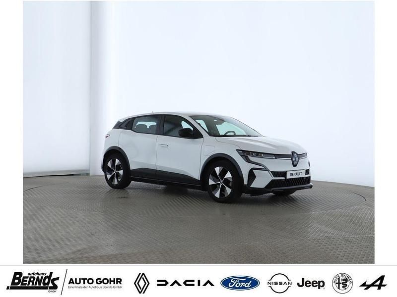 Gebraucht Renault Mégane Equilibre 96 kW (131 PS) 2022 Weiß Limousine