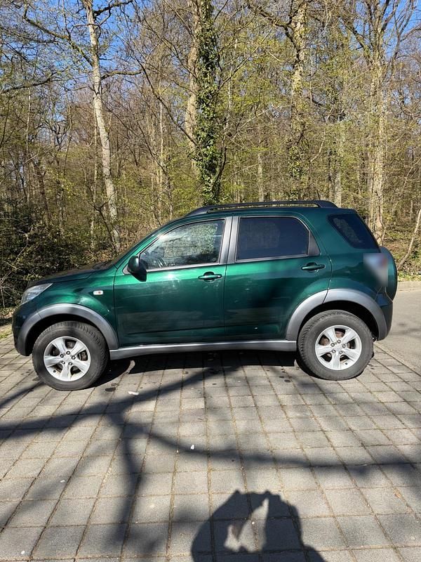 Gebraucht Daihatsu Terios 105 PS (77 kW) 2011 Grün SUV