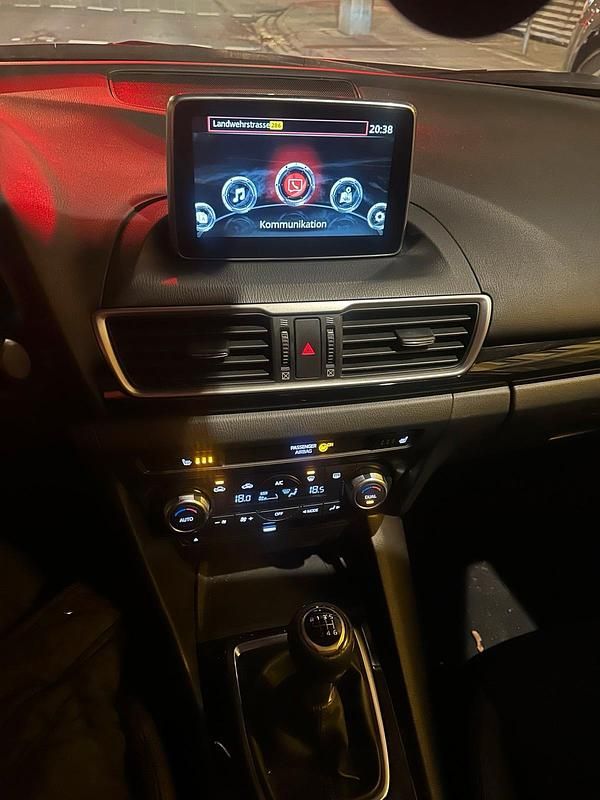 Gebraucht Mazda 3 150 PS (110 kW) 2016 Weiß Limousine