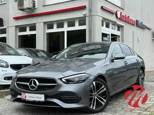 Gebraucht Mercedes C180 Avantgarde 190 PS (139 kW) 2022 Selenitgrau  metalliclack Limousine